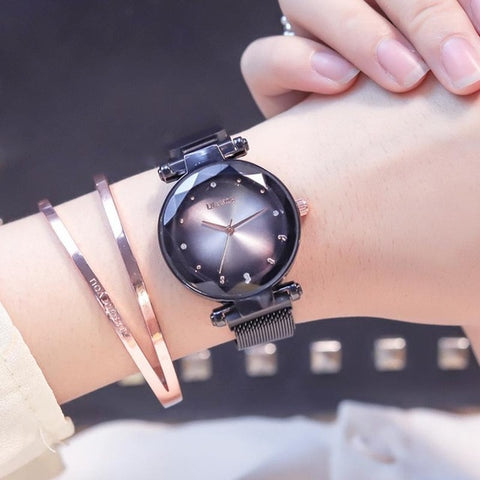 2019 Magnet Magnetic Force Unique Creative Band Women Luxury Quartz Watches Ladies Dress Wristwatches Watch NO Box&Bracelet